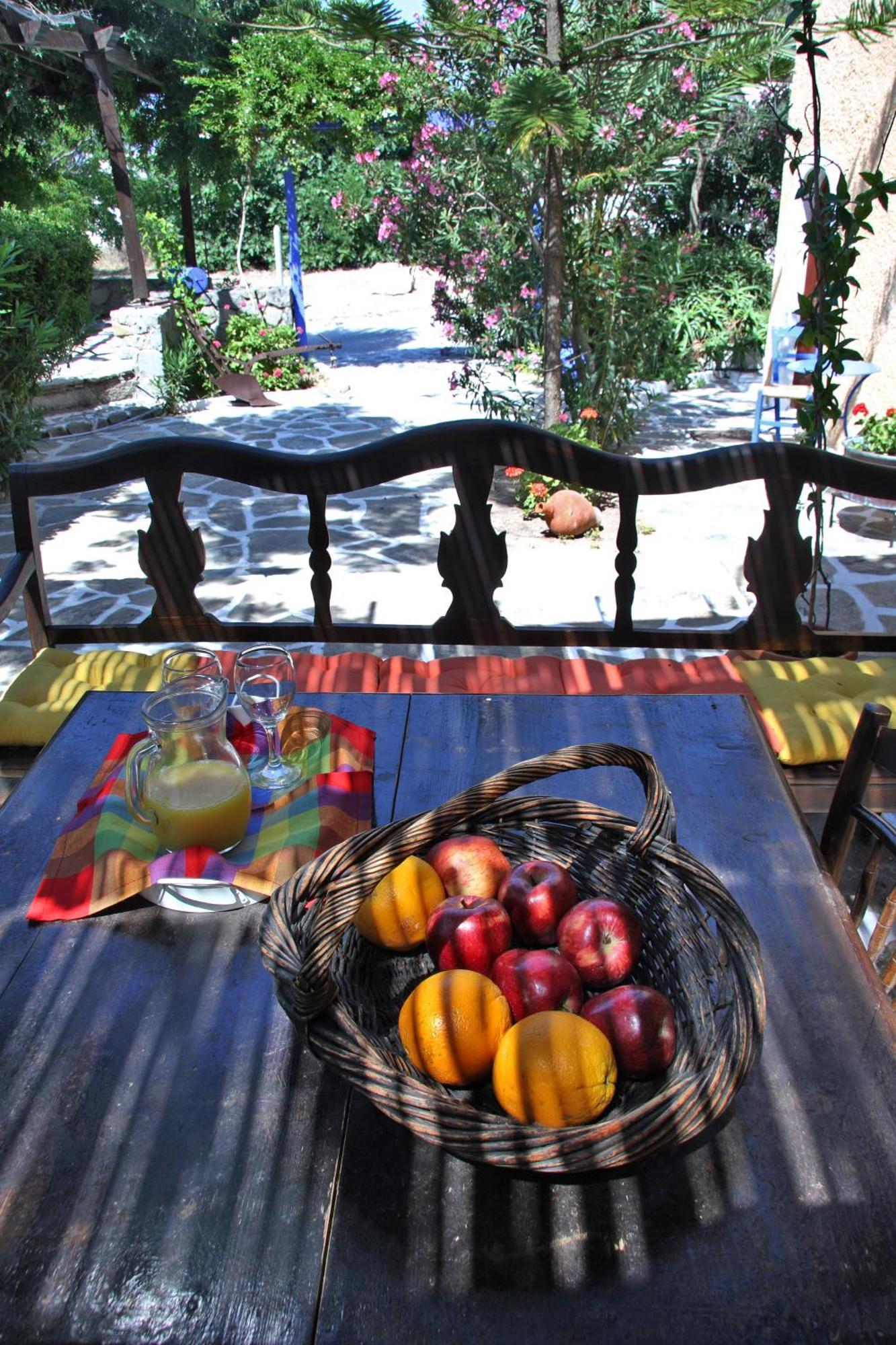 Vagia Traditional, Aegina Island ภายนอก รูปภาพ